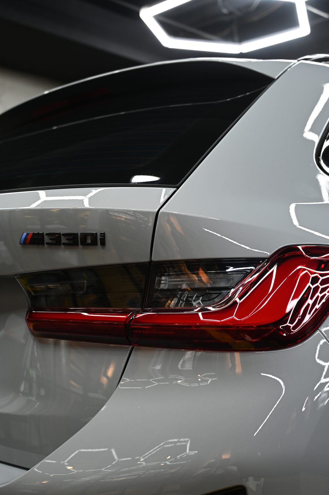 BMW 330i Touring 全車犀牛皮完工與細節實拍 第 2 張（共 7 張）——捷匠淡水旗艦店施工實錄