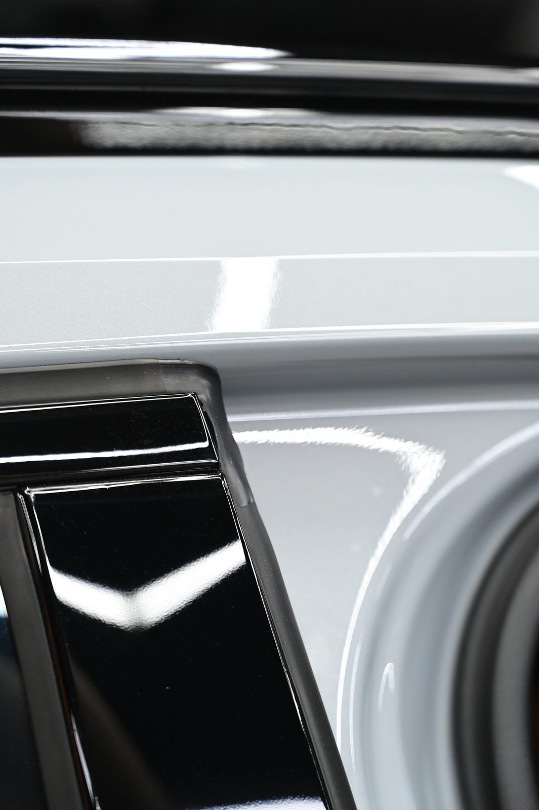 BMW 330i Touring 全車犀牛皮完工與細節實拍 第 5 張（共 7 張）——捷匠淡水旗艦店施工實錄