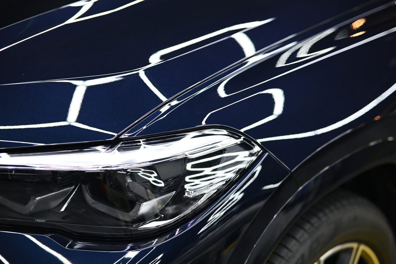 BMW X6 漆面鍍膜完工與細節實拍 第 6 張(共 7 張)——捷匠淡水旗艦店施工實錄