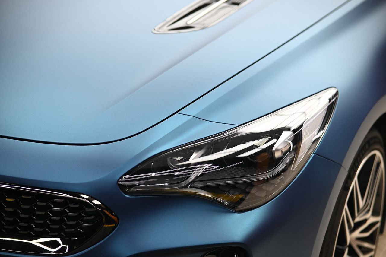 Kia Stinger 全車改色膜完工與細節實拍 第 5 張（共 7 張）——捷匠淡水旗艦店施工實錄