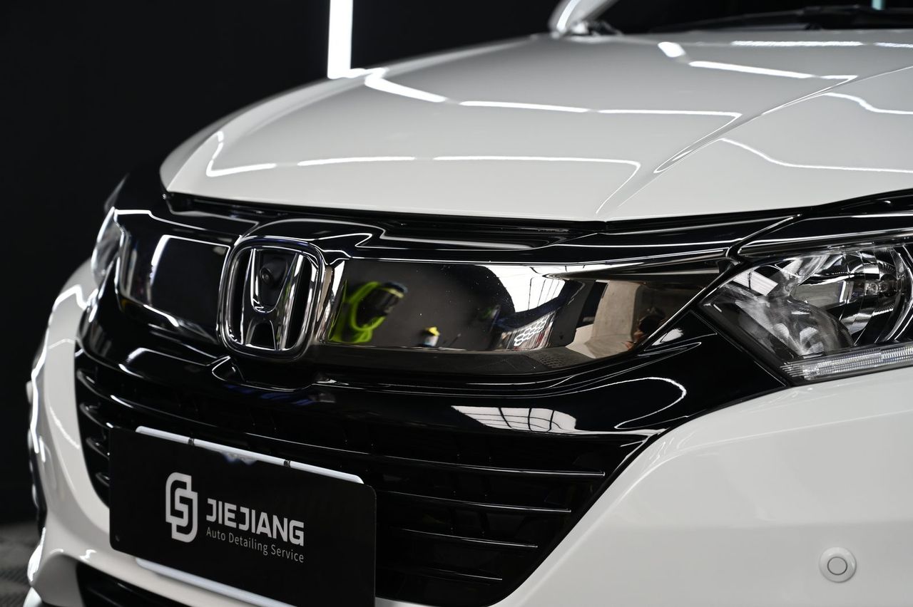 Honda HR-V 漆面鍍膜完工與細節實拍 第 1 張(共 7 張)——捷匠北投店施工實錄