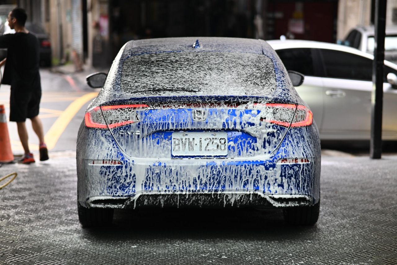 Honda Civic 拋光與鍍膜完工與細節實拍 第 4 張（共 7 張）——捷匠北投店施工實錄