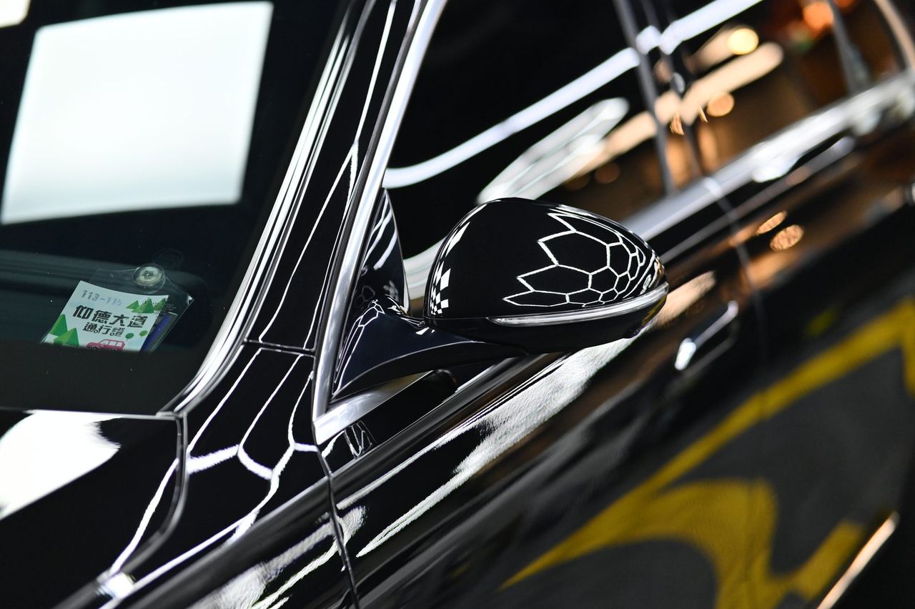 Mercedes-Benz S-Class 拋光與漆面修復完工與細節實拍 第 4 張(共 7 張)——捷匠淡水旗艦店施工實錄