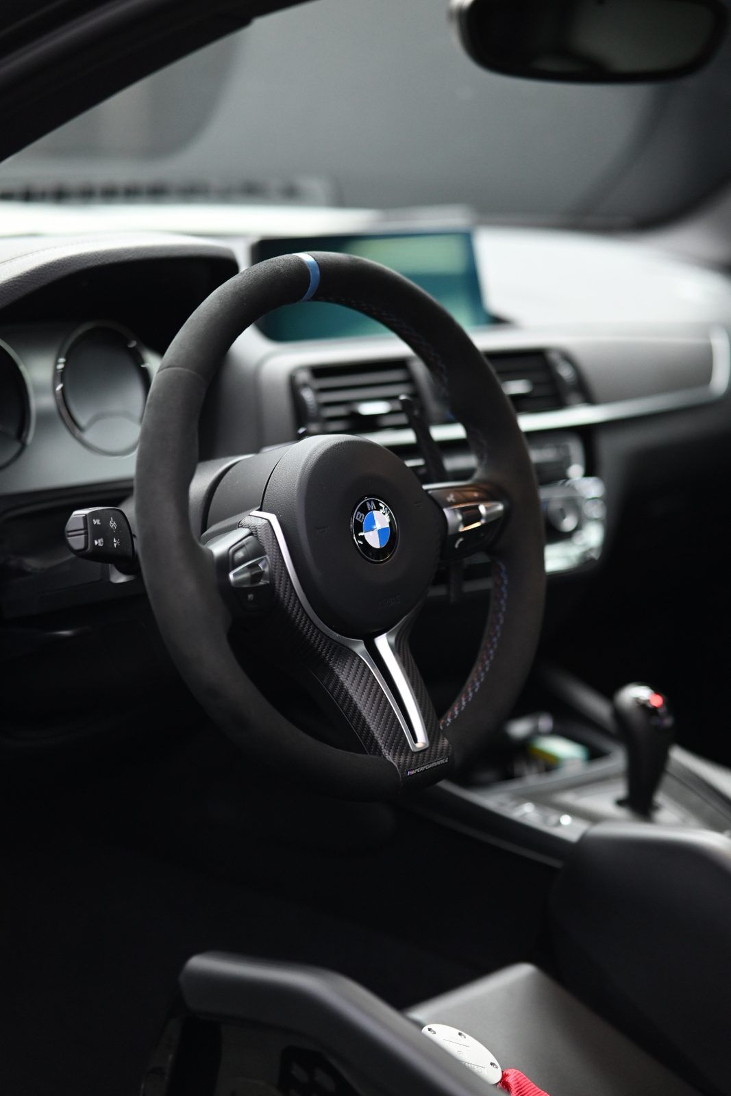 BMW M2 內裝美容完工與細節實拍 第 2 張（共 7 張）——捷匠淡水旗艦店施工實錄
