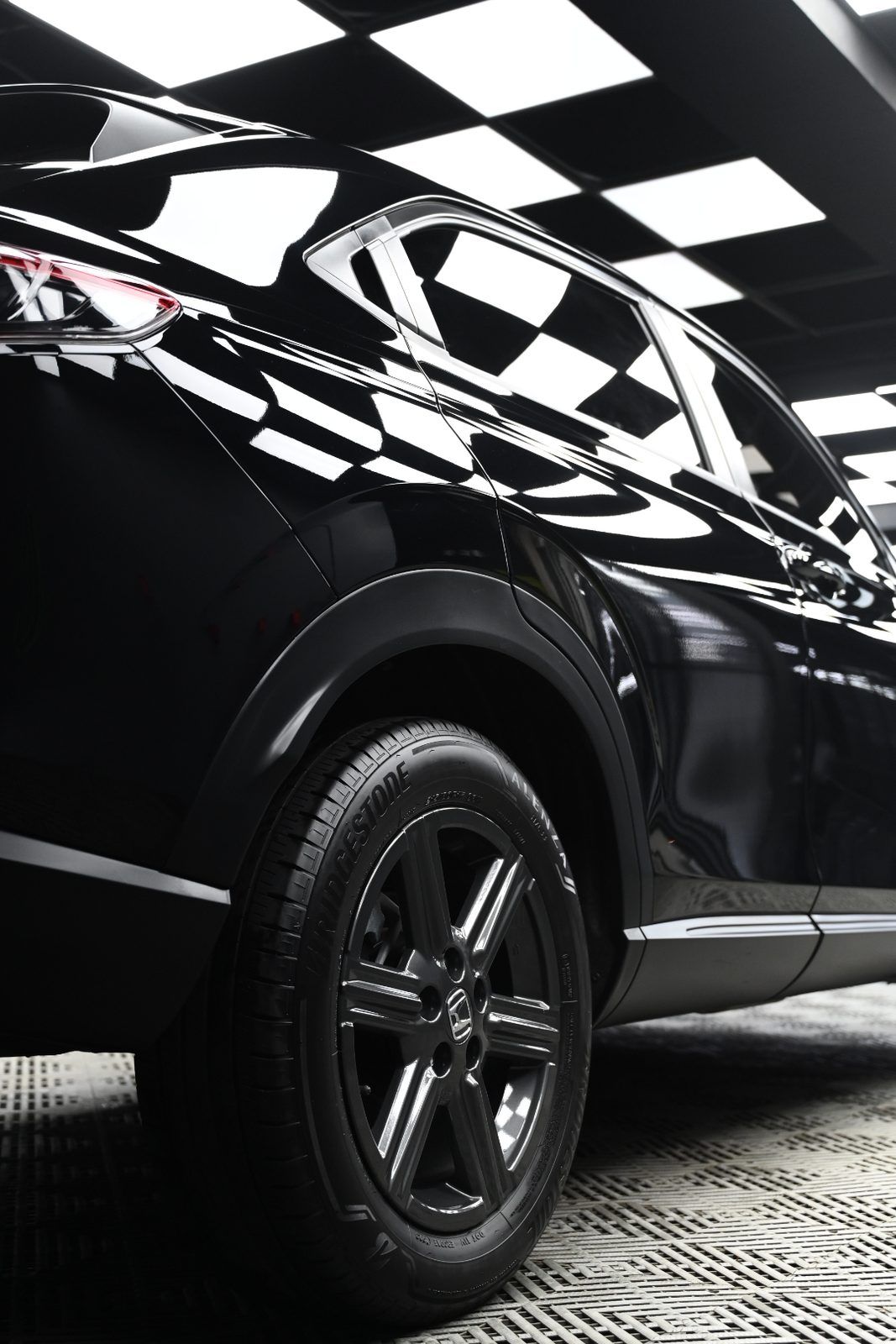 Honda HR-V 拋光與漆面修復完工與細節實拍 第 3 張(共 7 張)——捷匠淡水旗艦店施工實錄