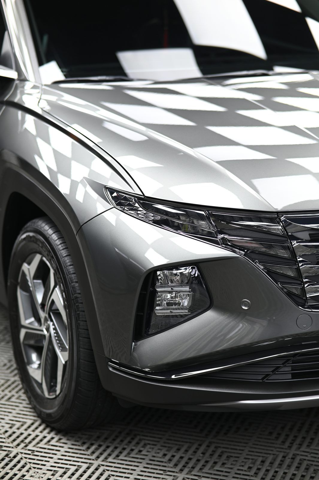 Hyundai Tucson 漆面鍍膜完工與細節實拍 第 2 張（共 7 張）——捷匠淡水旗艦店施工實錄