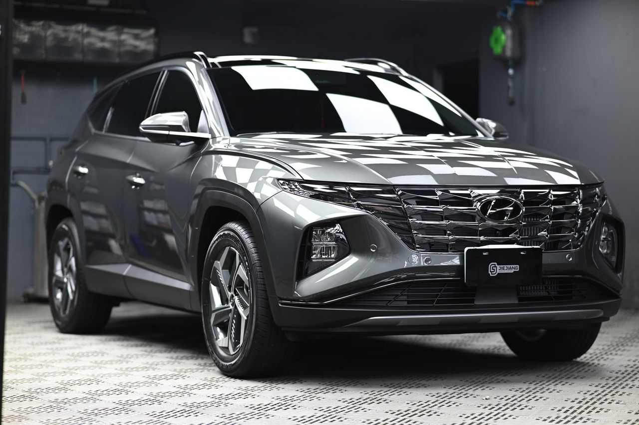 Hyundai Tucson 漆面鍍膜完工與細節實拍 第 3 張（共 7 張）——捷匠淡水旗艦店施工實錄