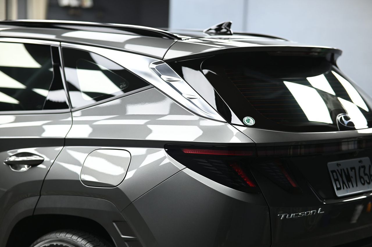 Hyundai Tucson 漆面鍍膜完工與細節實拍 第 6 張（共 7 張）——捷匠淡水旗艦店施工實錄