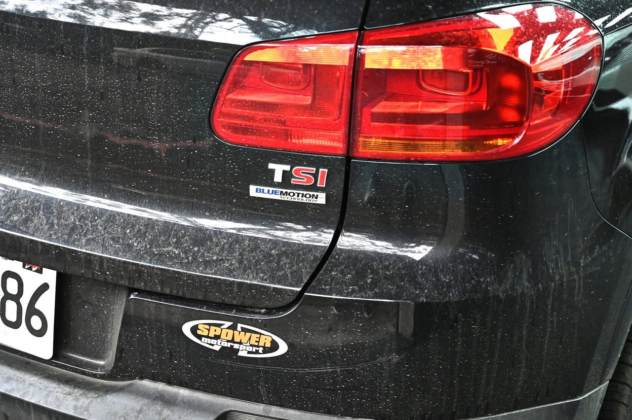 VW Tiguan 洗車打蠟完工與細節實拍 第 1 張（共 7 張）——捷匠淡水旗艦店施工實錄
