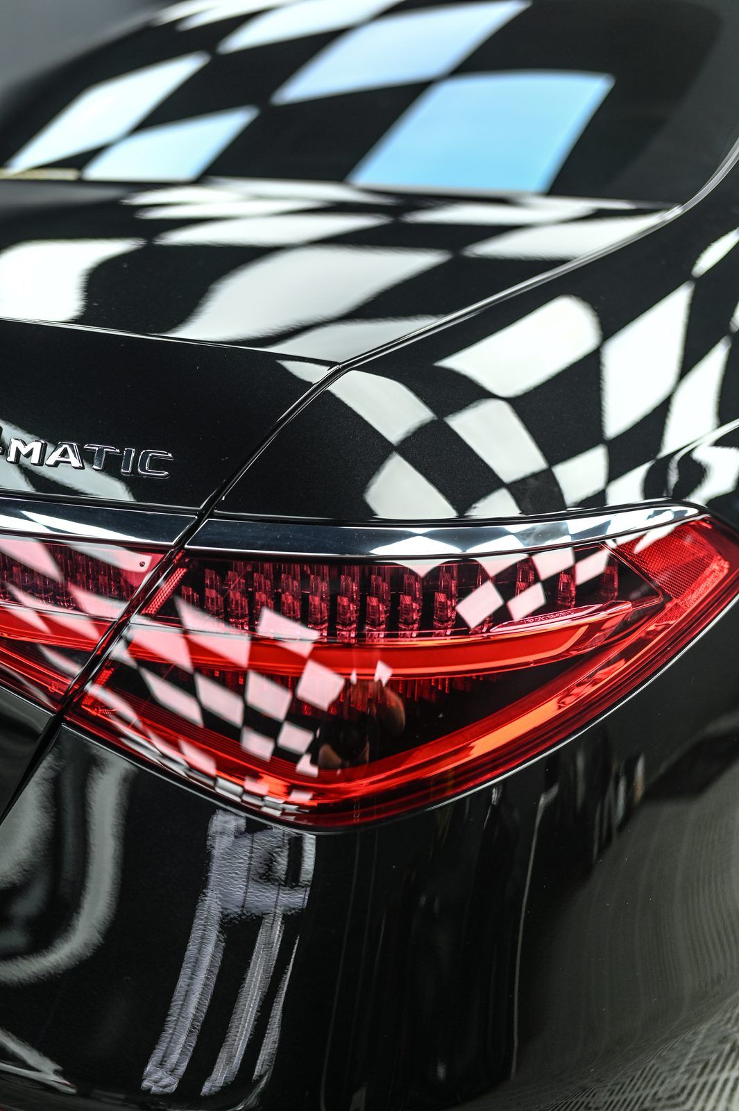 Mercedes-Benz S-Class 全車犀牛皮完工與細節實拍 第 4 張(共 7 張)——捷匠淡水旗艦店施工實錄