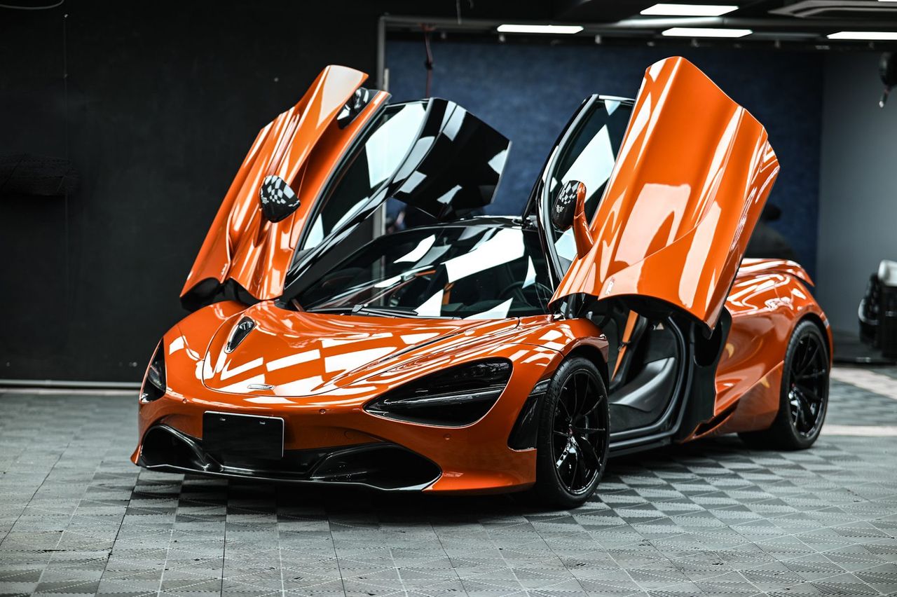 McLaren 720S 漆面鍍膜完工與細節實拍 第 1 張（共 7 張）——捷匠淡水旗艦店施工實錄