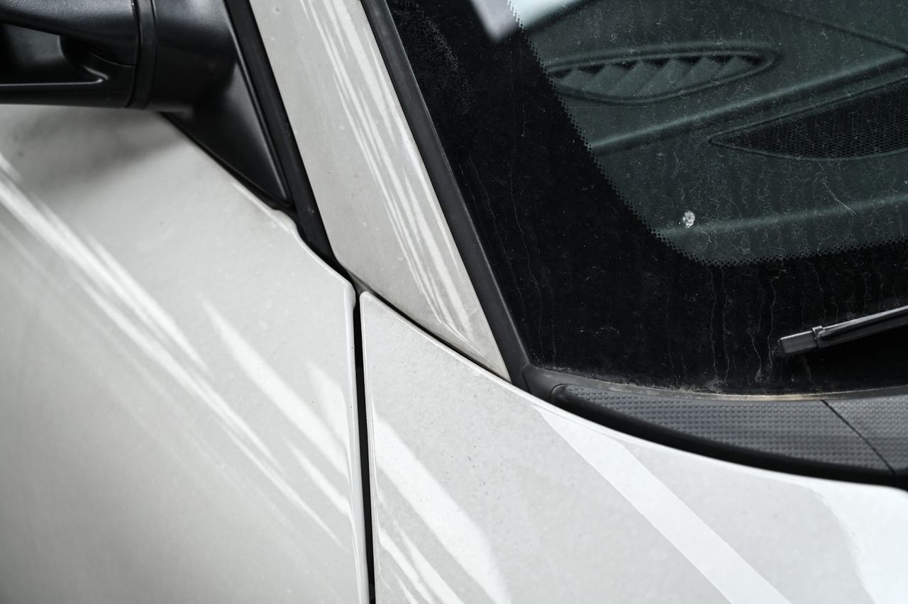 Porsche 911 GT3（997）漆面鍍膜與洗車打蠟完工與細節實拍 第 3 張（共 7 張）——捷匠淡水旗艦店施工實錄