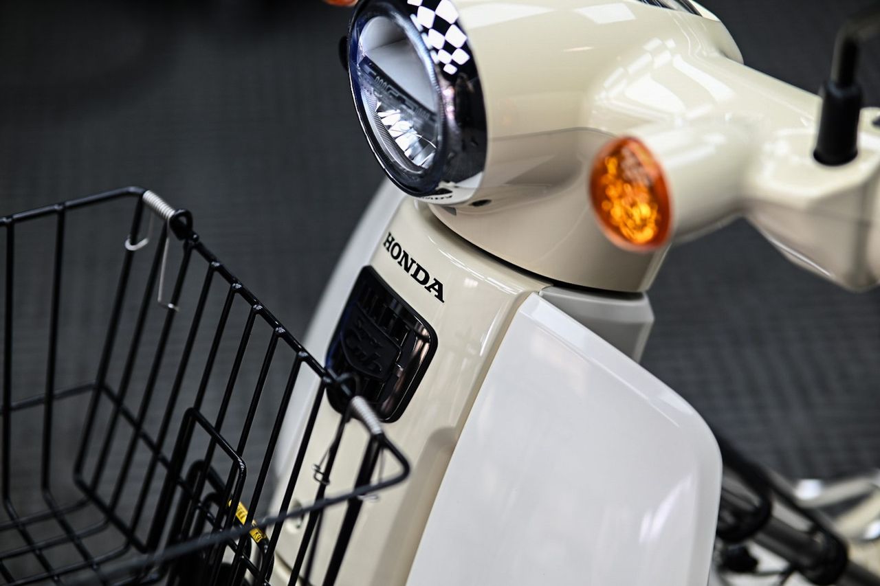 Honda Super Cub 機車美容完工與細節實拍 第 2 張(共 7 張)——捷匠北投店施工實錄
