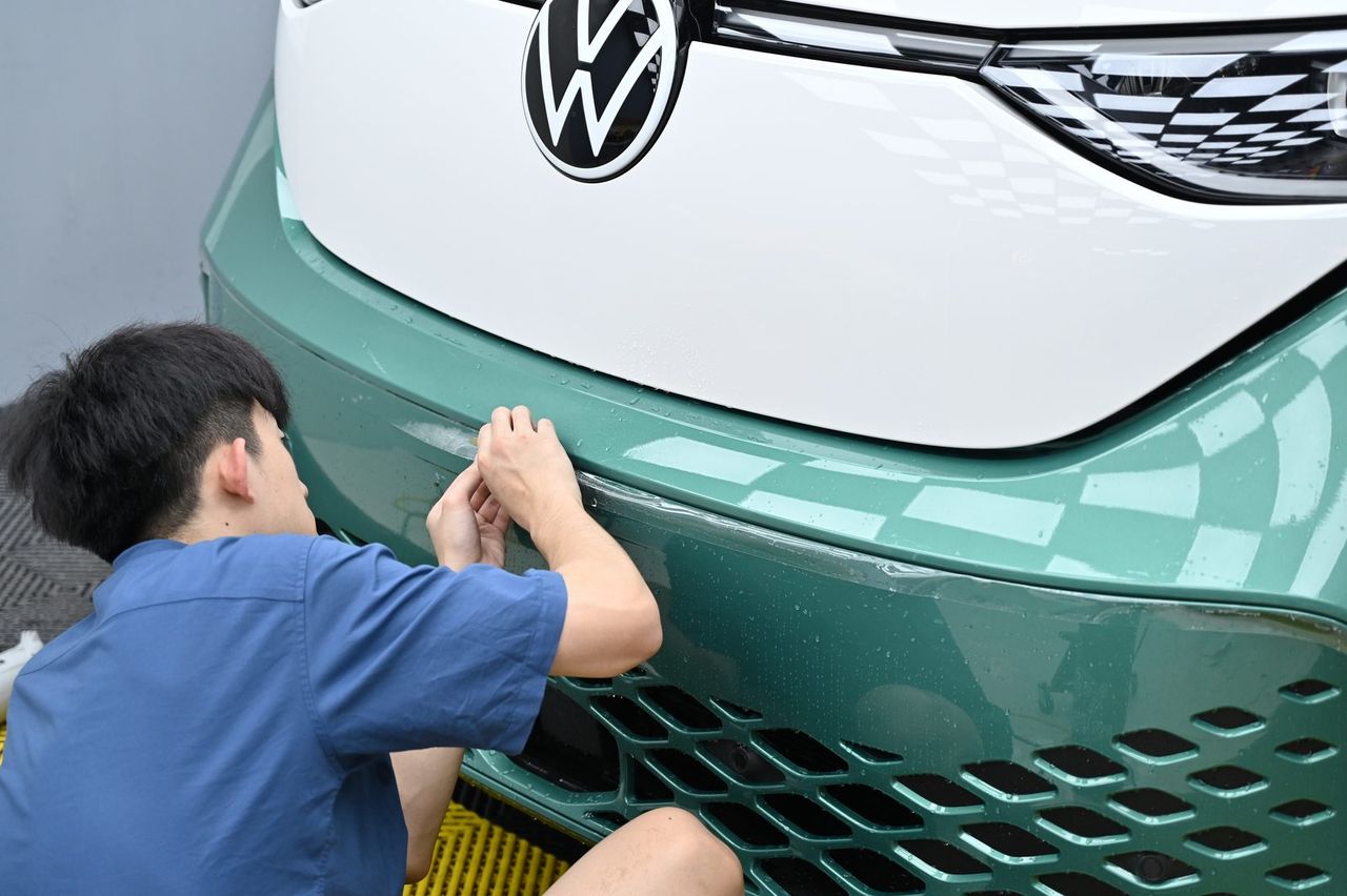 VW ID.Buzz 迎風面犀牛皮完工與細節實拍 第 7 張(共 7 張)——捷匠施工實錄