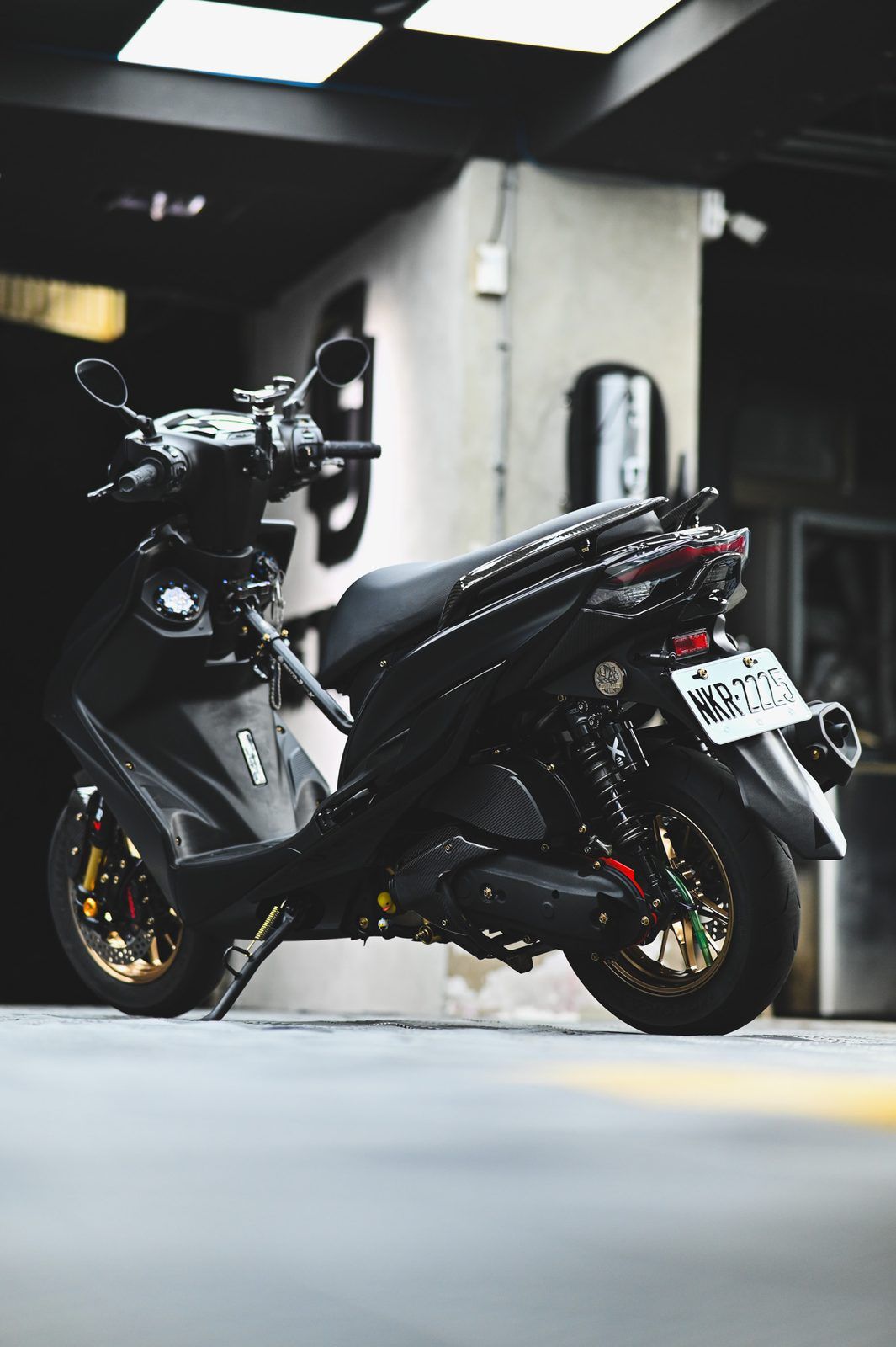 Yamaha 勁戰六代機車美容完工與細節實拍 第 3 張（共 7 張）——捷匠淡水旗艦店施工實錄