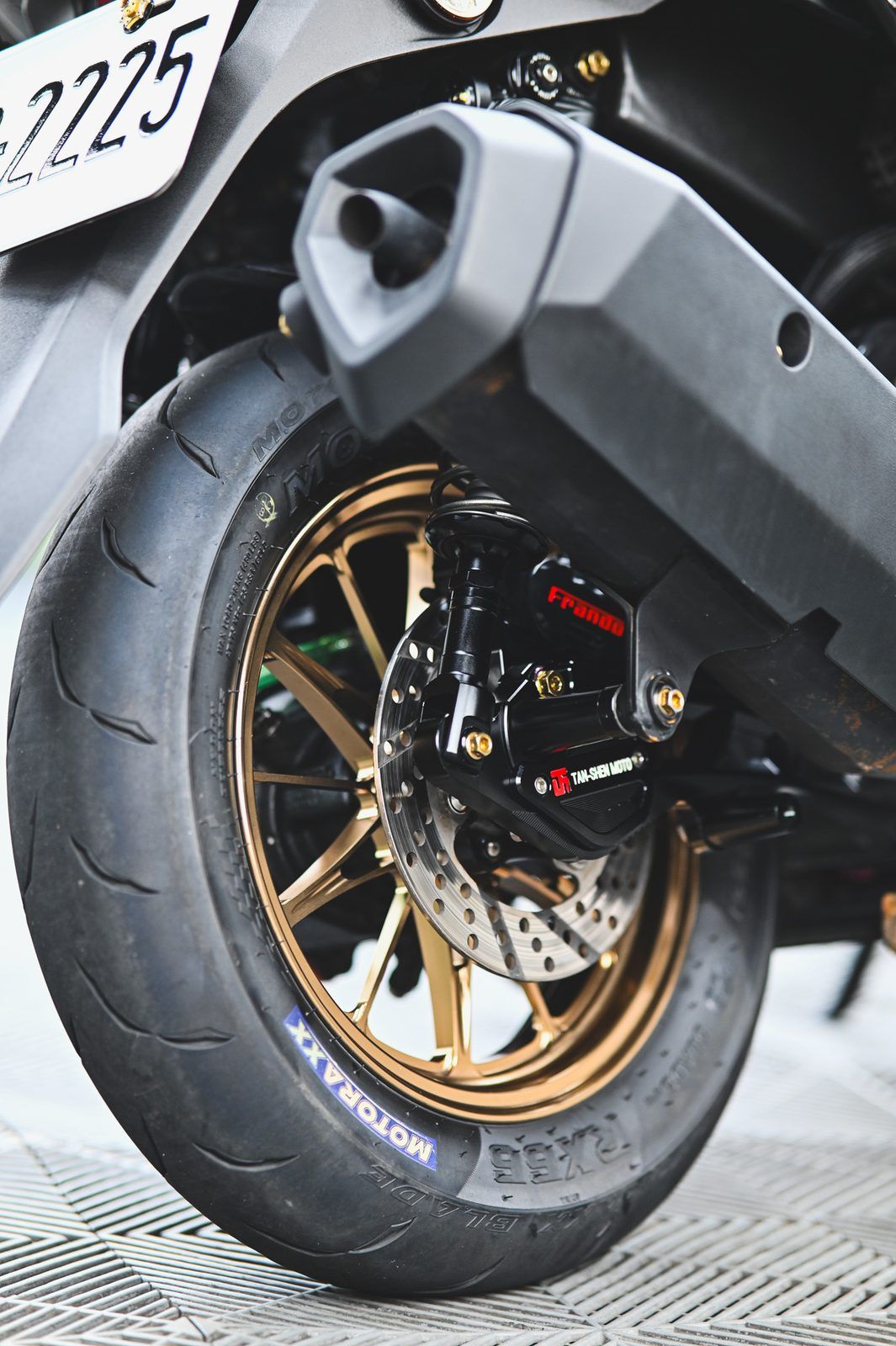 Yamaha 勁戰六代機車美容完工與細節實拍 第 7 張（共 7 張）——捷匠淡水旗艦店施工實錄