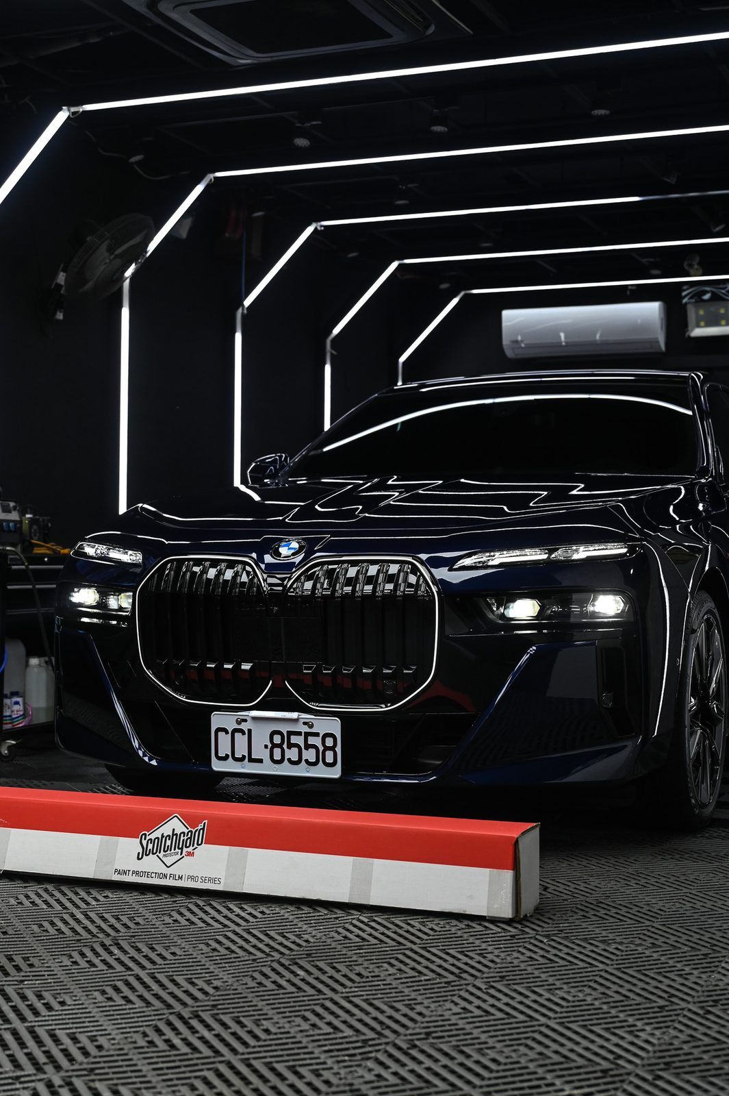 BMW 7系列 G70 全車犀牛皮完工與細節實拍 第 2 張(共 7 張)——捷匠北投店施工實錄