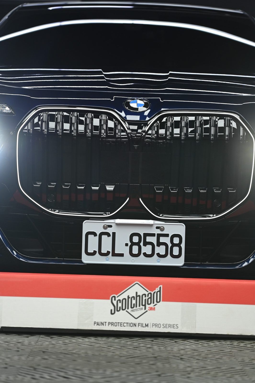 BMW 7系列 G70 全車犀牛皮完工與細節實拍 第 3 張(共 7 張)——捷匠北投店施工實錄