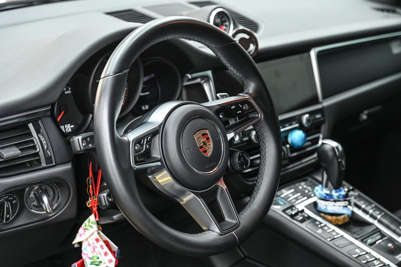 Porsche Macan 洗車打蠟完工與細節實拍 第 1 張（共 7 張）——捷匠施工實錄