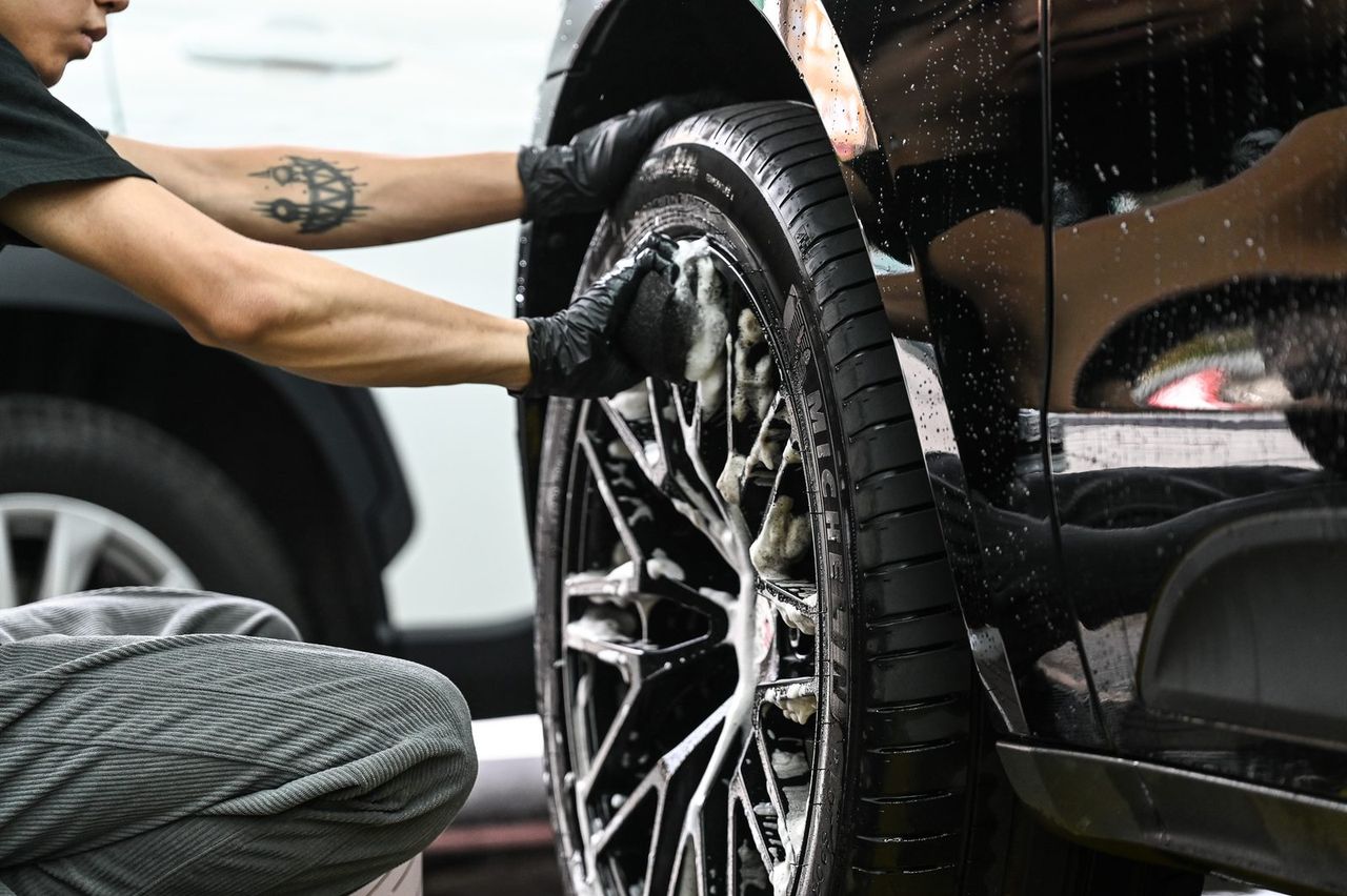 Porsche Macan 洗車打蠟完工與細節實拍 第 3 張（共 7 張）——捷匠施工實錄