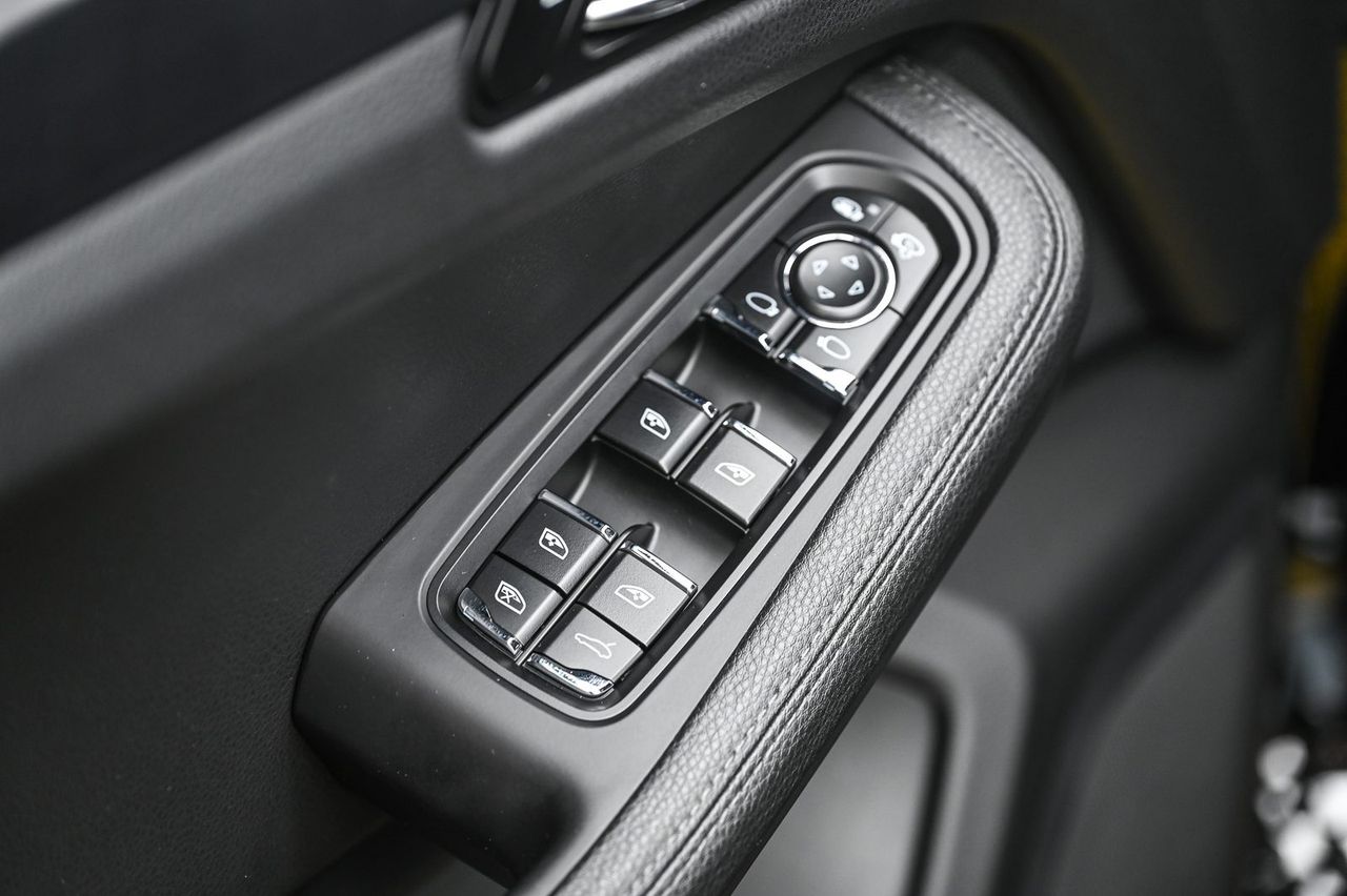 Porsche Macan 洗車打蠟完工與細節實拍 第 7 張（共 7 張）——捷匠施工實錄