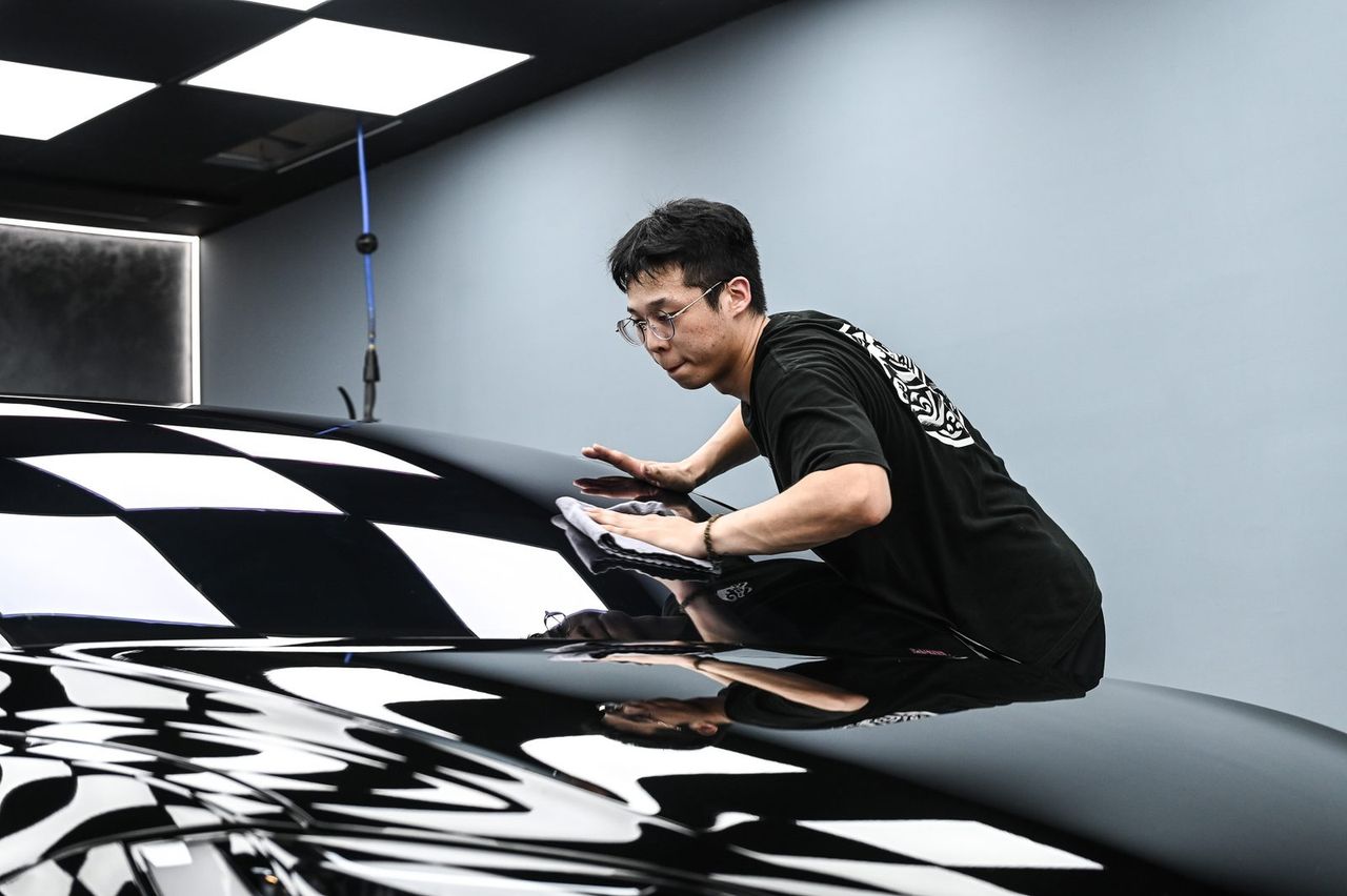 Tesla Model X 洗車打蠟完工與細節實拍 第 3 張（共 7 張）——捷匠施工實錄