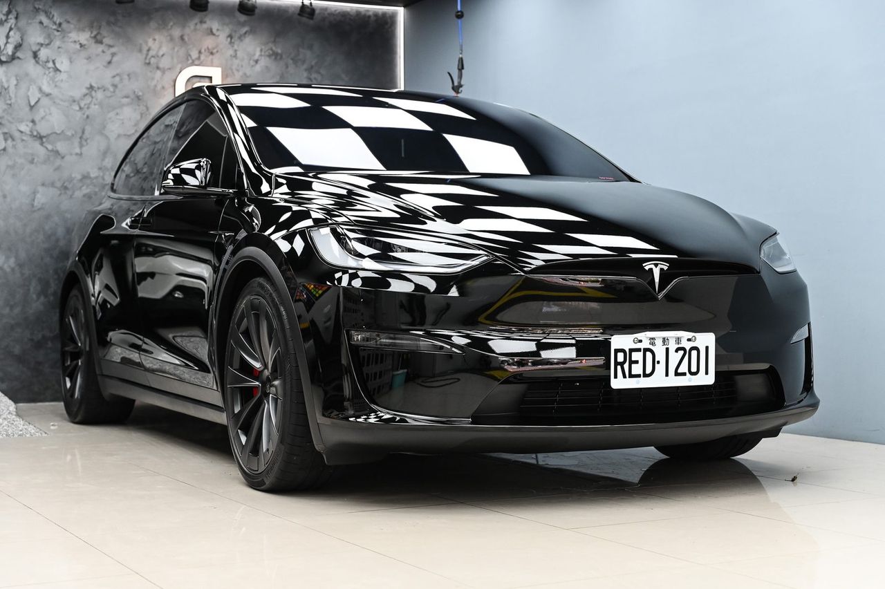 Tesla Model X 洗車打蠟完工與細節實拍 第 6 張（共 7 張）——捷匠施工實錄