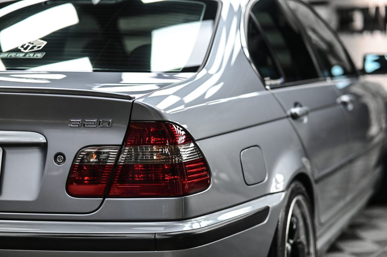 BMW 3系 E46 洗車打蠟完工與細節實拍 第 4 張（共 7 張）——捷匠淡水旗艦店施工實錄