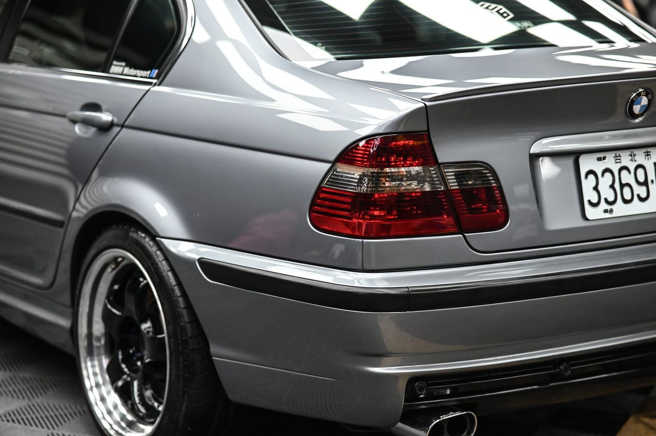 BMW 3系 E46 洗車打蠟完工與細節實拍 第 5 張（共 7 張）——捷匠淡水旗艦店施工實錄