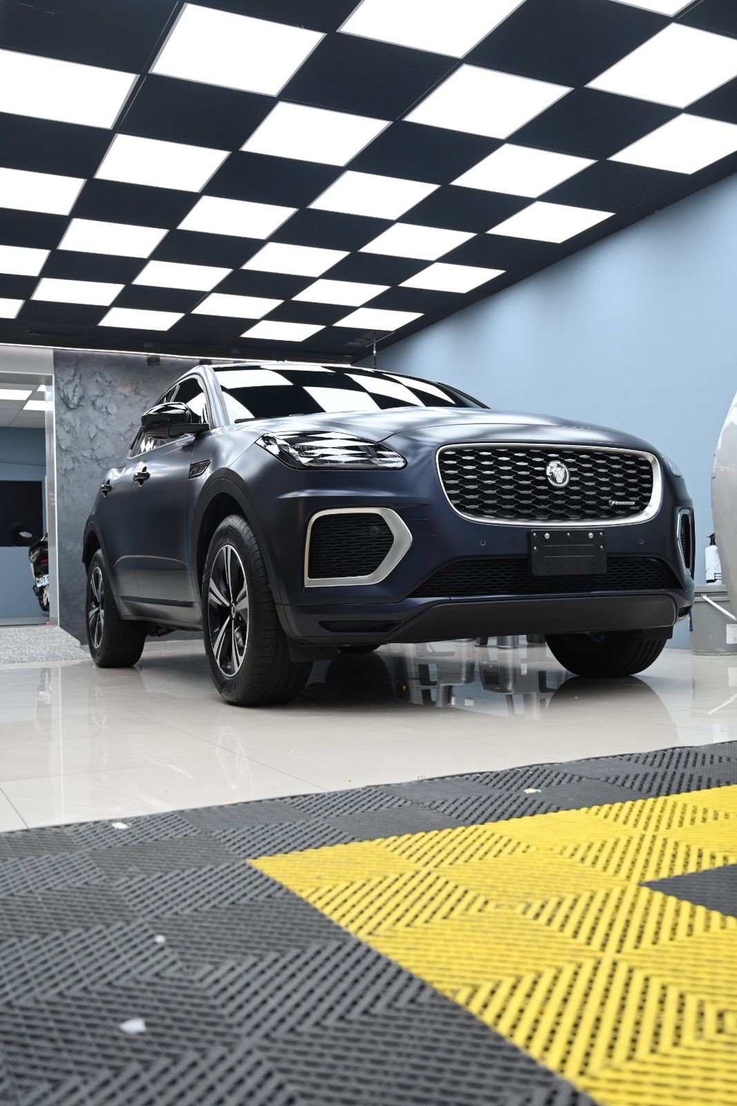 Jaguar E-Pace 全車犀牛皮完工與細節實拍 第 7 張（共 7 張）——捷匠施工實錄