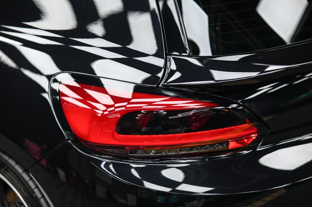 VW Scirocco 洗車打蠟完工與細節實拍 第 7 張（共 7 張）——捷匠淡水旗艦店施工實錄