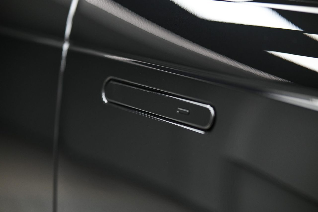 Range Rover 全車犀牛皮完工與細節實拍 第 2 張（共 7 張）——捷匠施工實錄