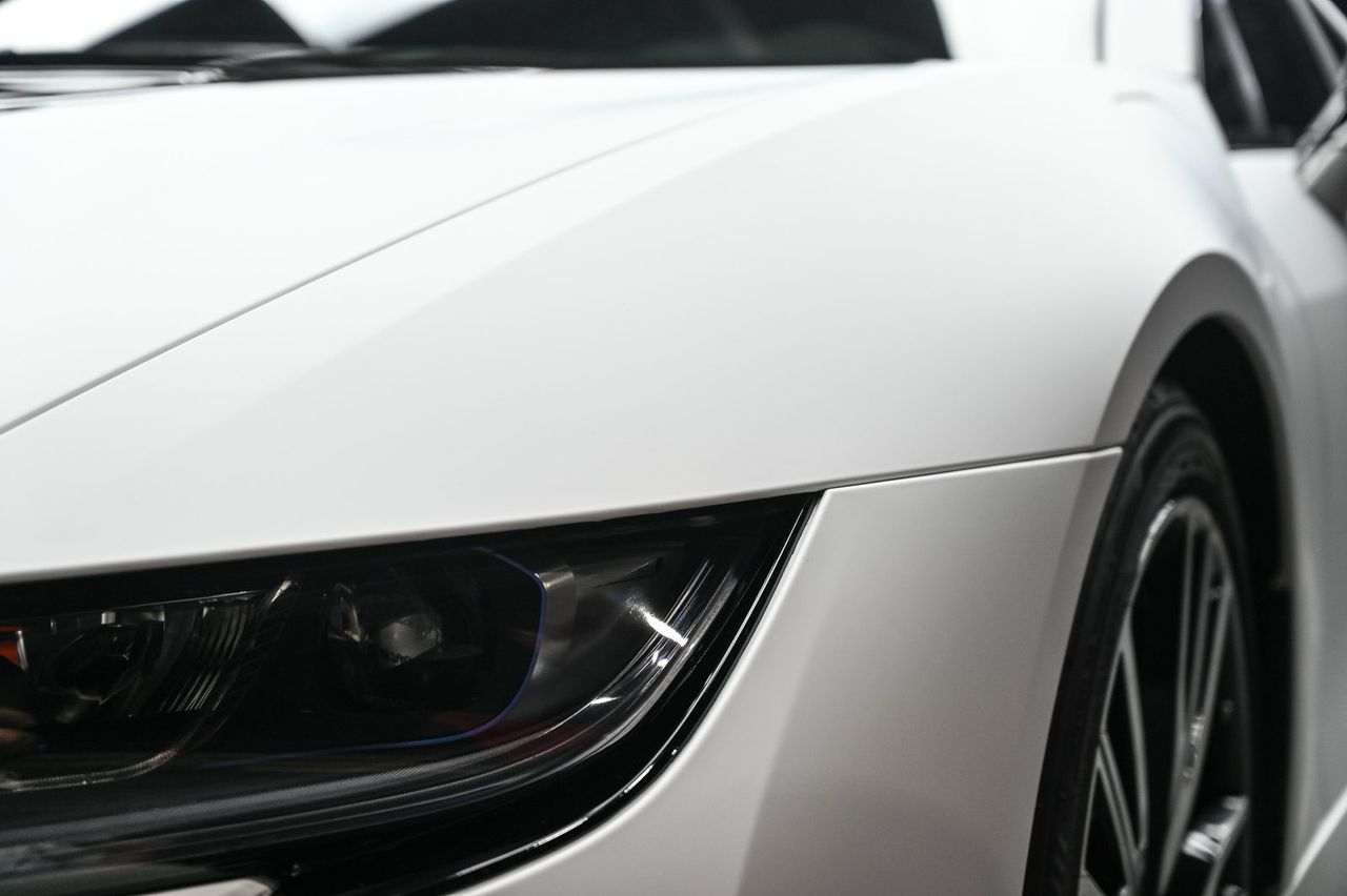 BMW i8 改色犀牛皮完工與細節實拍 第 1 張（共 7 張）——捷匠淡水旗艦店施工實錄