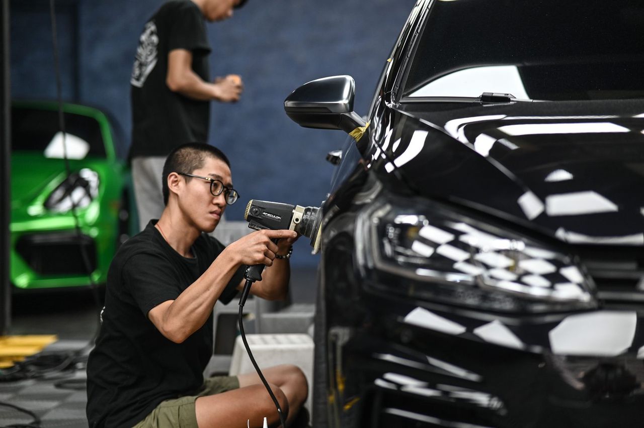 VW Golf 拋光與漆面修復完工與細節實拍 第 4 張(共 7 張)——捷匠淡水旗艦店施工實錄