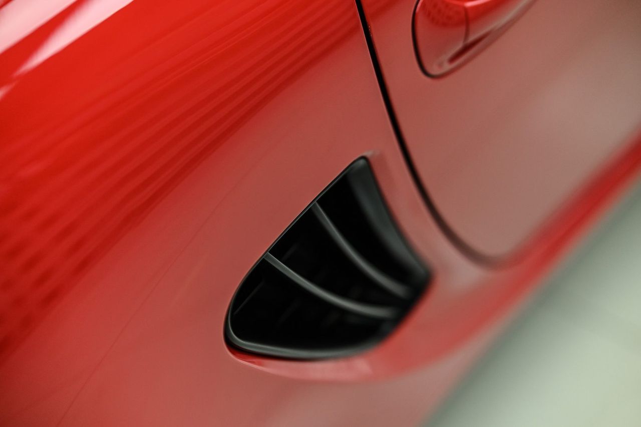 Porsche（Cayman）拋光與漆面修復、漆面鍍膜完工與細節實拍 第 1 張（共 7 張）——捷匠施工實錄