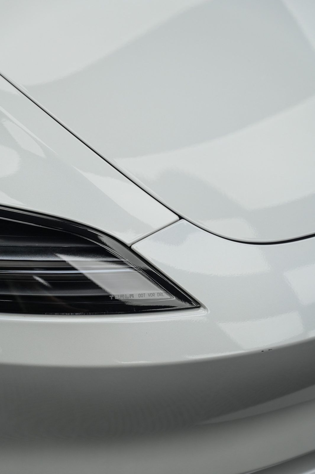 Tesla Model 3 煥新版全車犀牛皮（2025.11）完工與細節實拍 第 1 張（共 7 張）——捷匠淡水旗艦店施工實錄