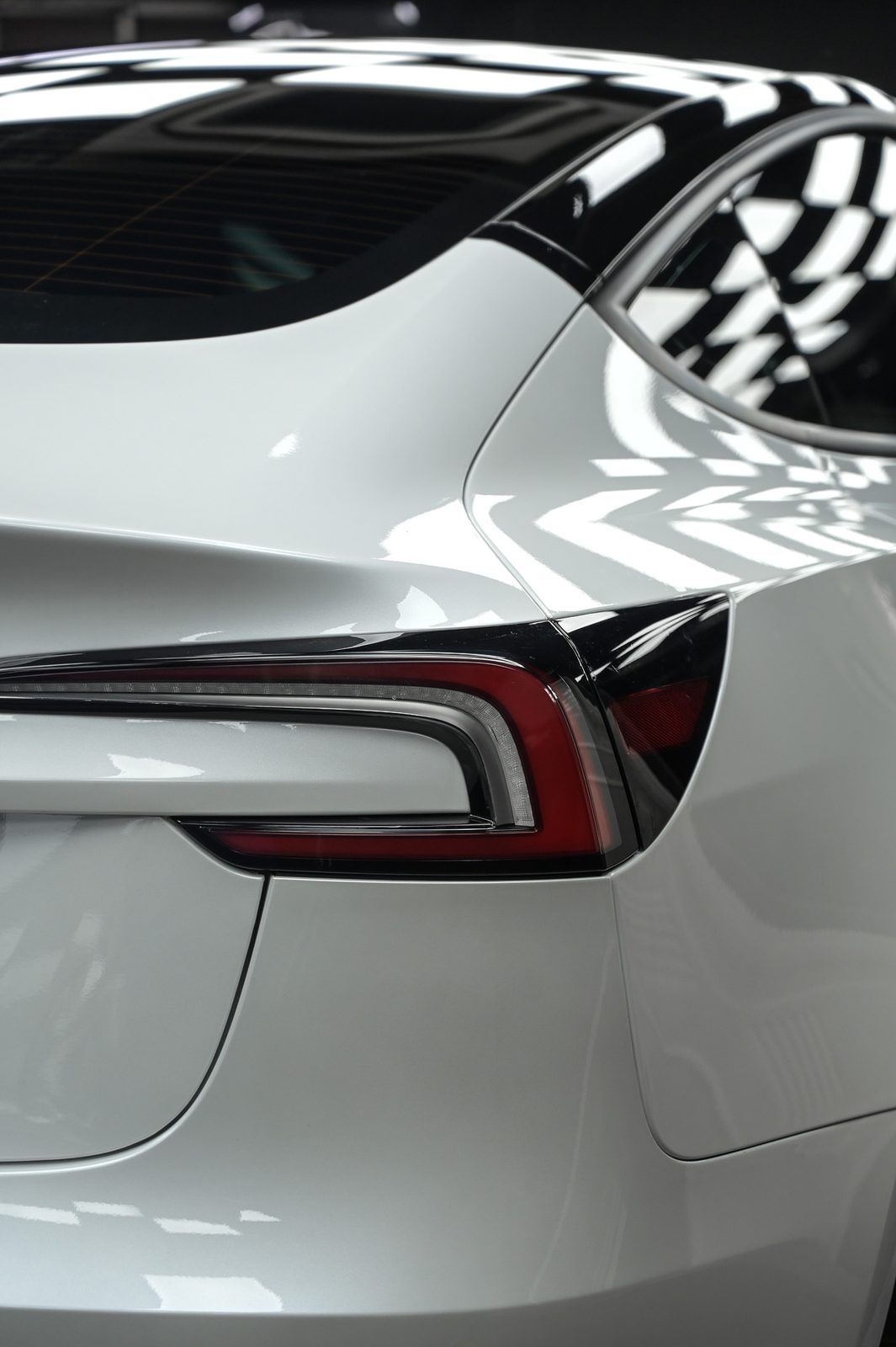 Tesla Model 3 煥新版全車犀牛皮（2025.11）完工與細節實拍 第 7 張（共 7 張）——捷匠淡水旗艦店施工實錄