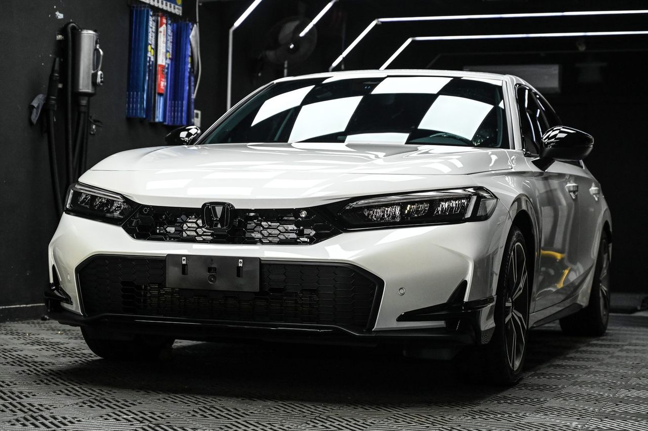 Honda Civic e:HEV 迎風面犀牛皮與漆面鍍膜完工與細節實拍 第 2 張（共 7 張）——捷匠北投店施工實錄