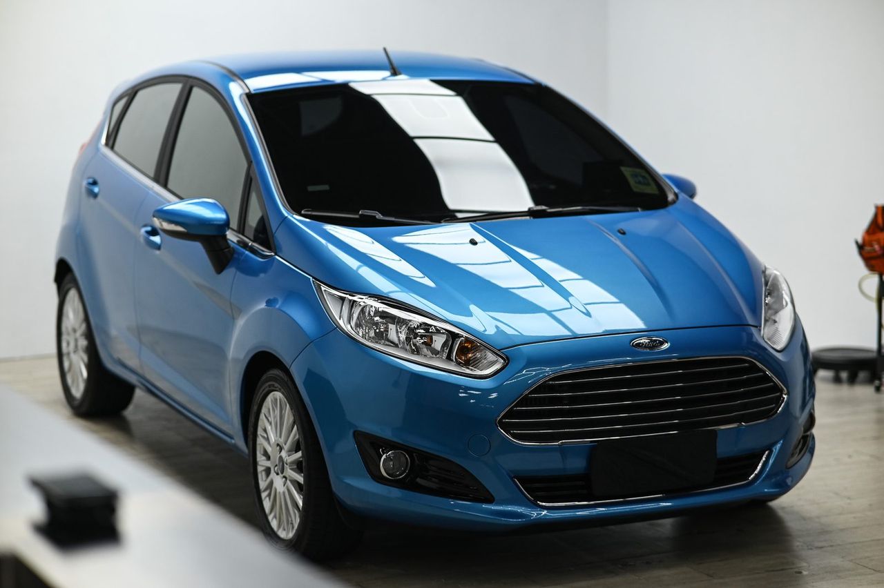 Ford Fiesta 漆面鍍膜完工與細節實拍 第 5 張（共 7 張）——捷匠淡水旗艦店施工實錄