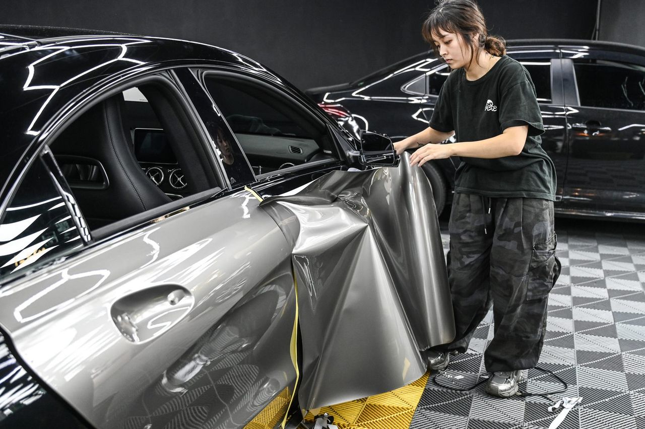 Mercedes-Benz CLA 全車改色膜完工與細節實拍 第 1 張(共 7 張)——捷匠淡水旗艦店施工實錄