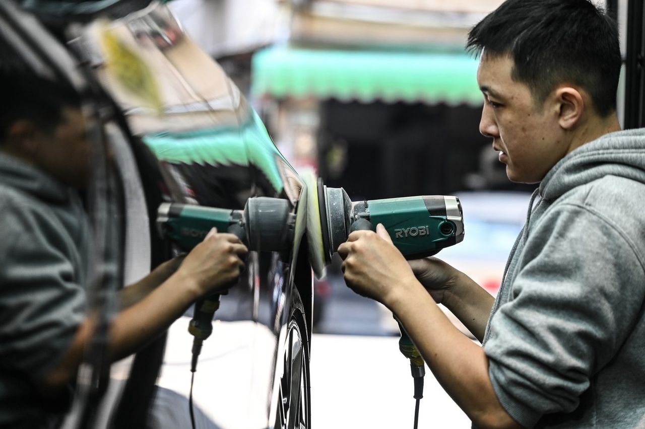 BMW 7系列漆面鍍膜完工與細節實拍 第 7 張(共 7 張)——捷匠北投店施工實錄