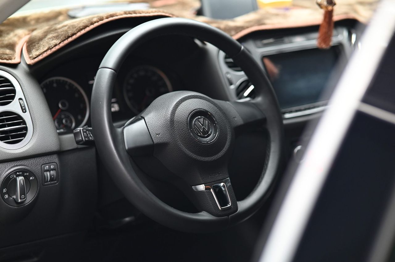 VW Tiguan 漆面鍍膜完工與細節實拍 第 5 張（共 7 張）——捷匠北投店施工實錄