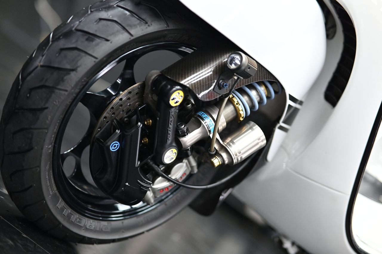 Vespa 機車美容完工與細節實拍 第 7 張（共 7 張）——捷匠淡水旗艦店施工實錄