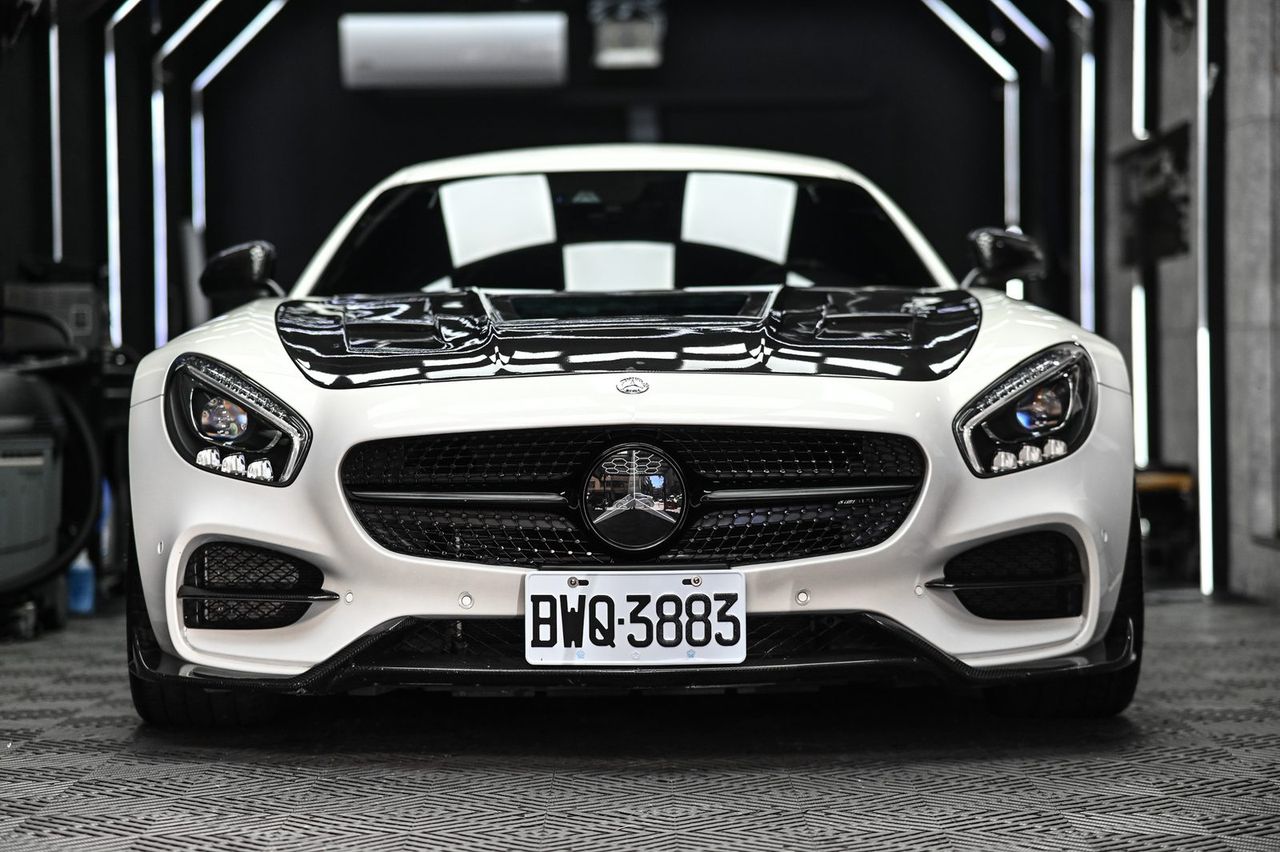 Mercedes-AMG GT 漆面鍍膜完工與細節實拍 第 2 張（共 7 張）——捷匠北投店施工實錄