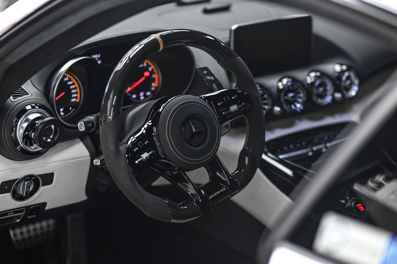 Mercedes-AMG GT 漆面鍍膜完工與細節實拍 第 6 張（共 7 張）——捷匠北投店施工實錄