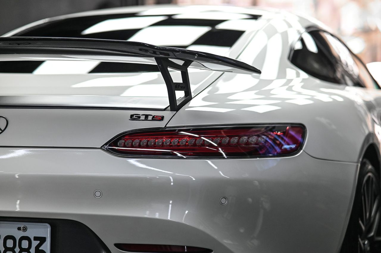 Mercedes-AMG GT 漆面鍍膜完工與細節實拍 第 7 張（共 7 張）——捷匠北投店施工實錄
