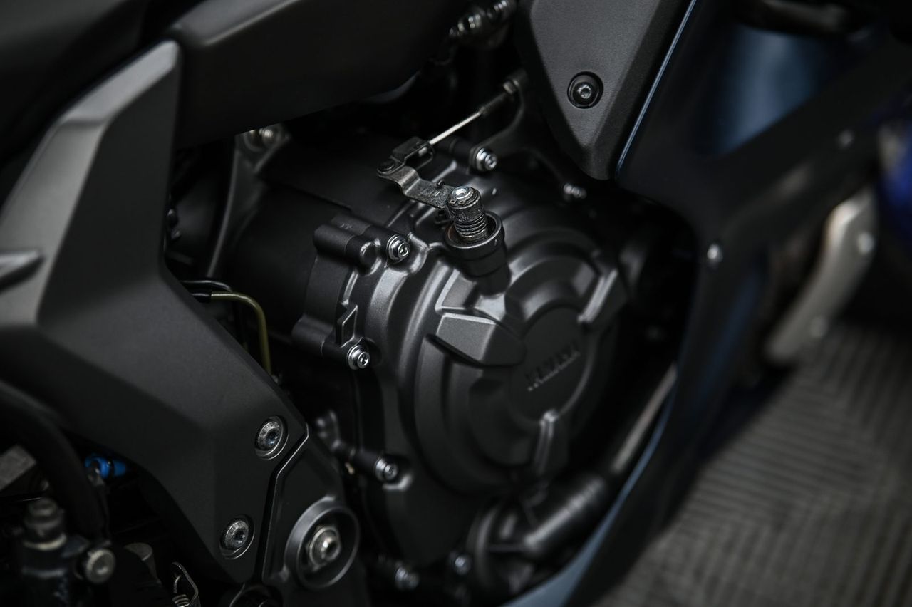 Yamaha R7 機車美容完工與細節實拍 第 5 張（共 7 張）——捷匠淡水旗艦店施工實錄