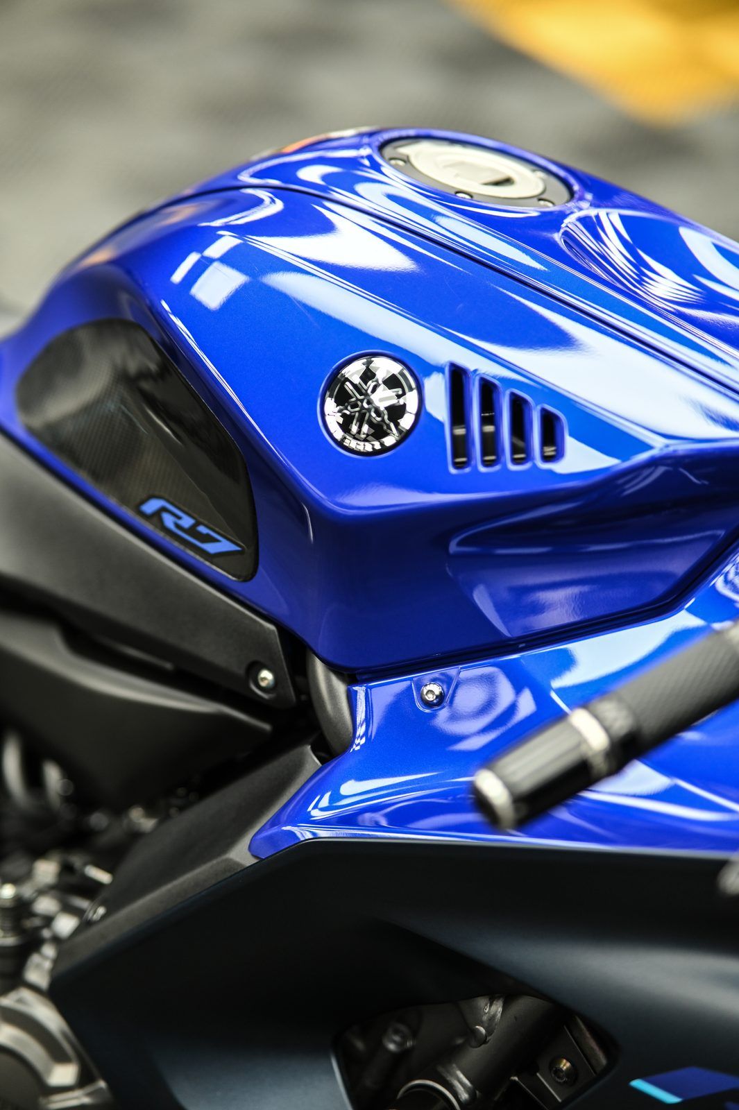 Yamaha R7 機車美容完工與細節實拍 第 6 張（共 7 張）——捷匠淡水旗艦店施工實錄