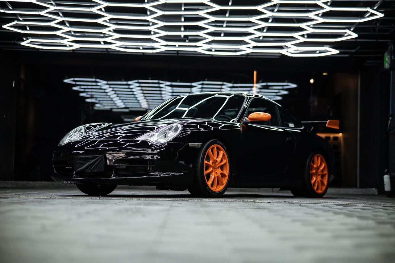 Porsche 911 GT3 洗車打蠟完工與細節實拍 第 2 張（共 7 張）——捷匠淡水旗艦店施工實錄