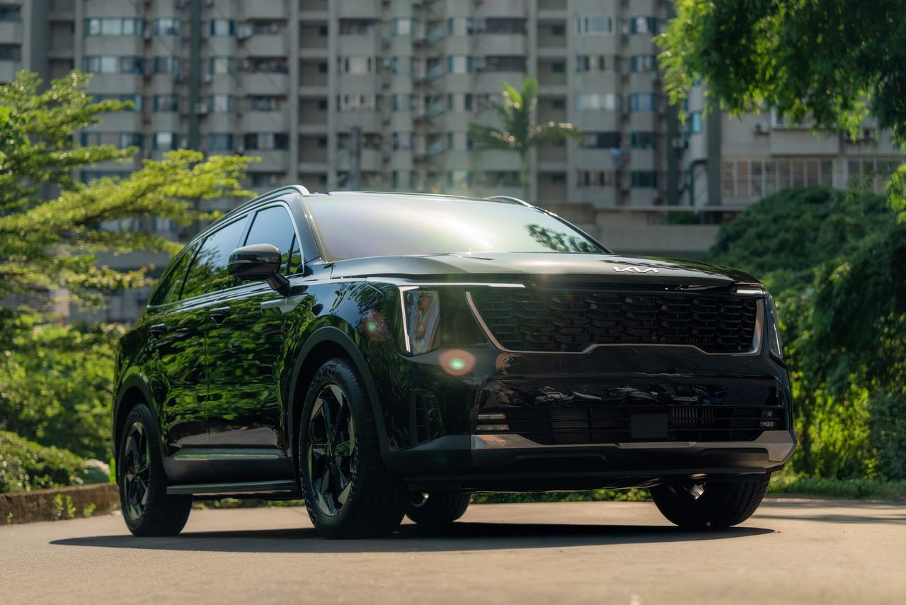 Kia Sorento 全車犀牛皮完工與細節實拍 第 1 張（共 6 張）——捷匠淡水旗艦店施工實錄